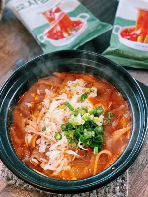   Xiangtan 쌀국수: 매콤하면서도 달짝지근한 국물과 쫄깃한 면이 어우러진 절묘한 조화!